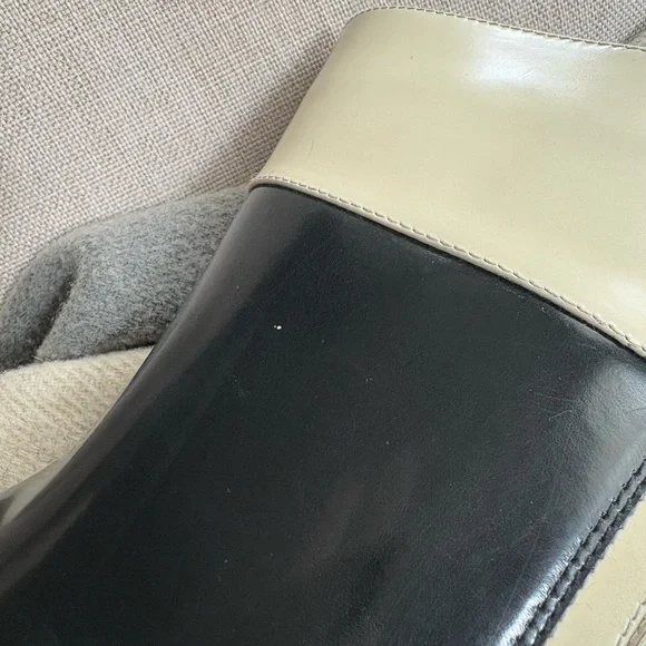 NEW Alexander McQueen Black Cream Patent Leather Mid-Calf Heeled Boots 36 6 5.5 - Picture 7 of 10